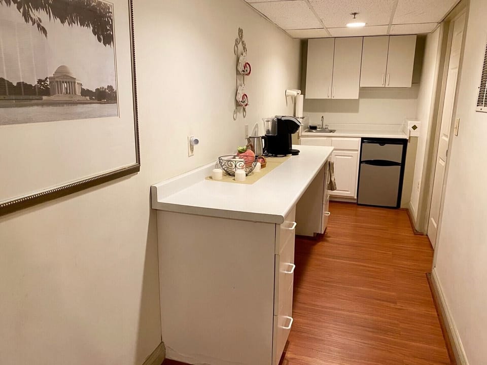 Lower Floor Kitchenette 