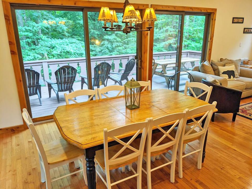 Plenty of privacy to be had from our deck