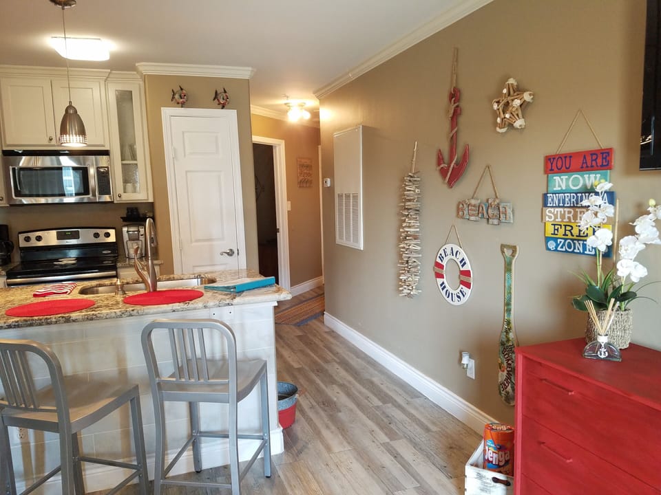 Freshly painted and decorated!
