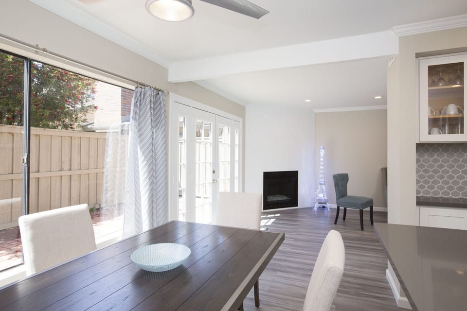Dinning table