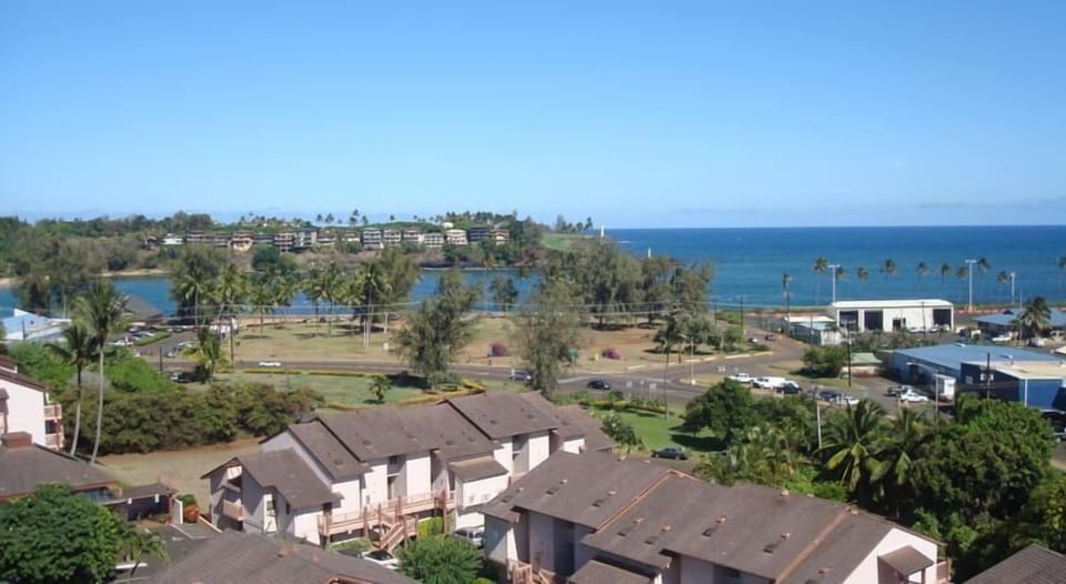 Kalapaki Beach and Bay View. Walkable.
