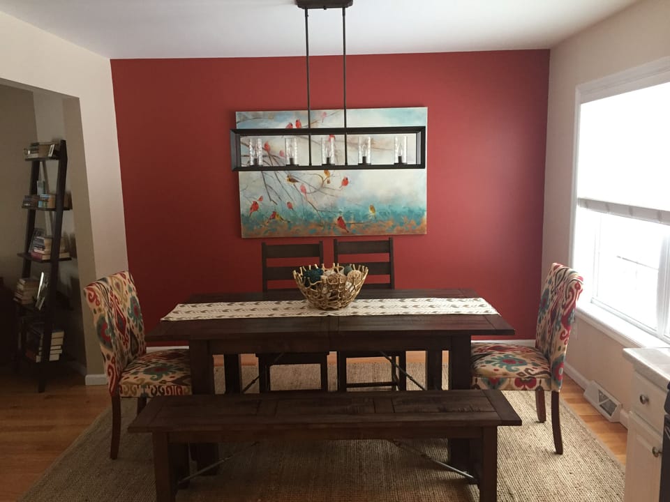 Updated dining room that seats 8-10 people