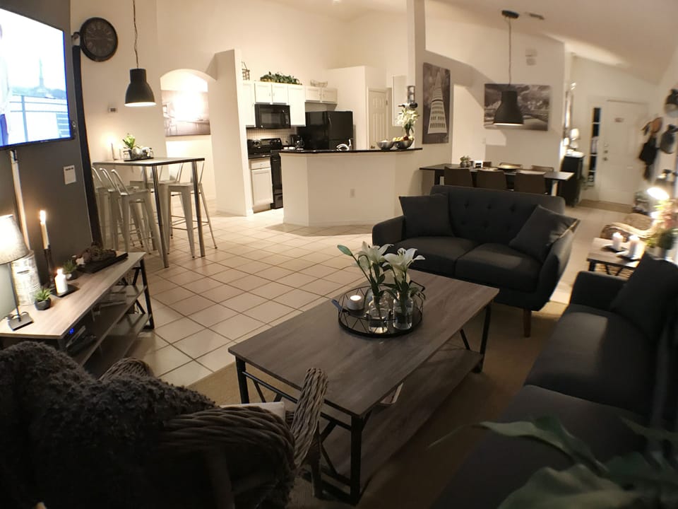 Livingroom / Kitchen.