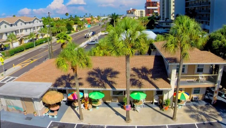 YOUR OWN PRIVATE PATIO & PARKING. ALL JUST 2 BLOCKS TO TOWN & EVERYTHING. 