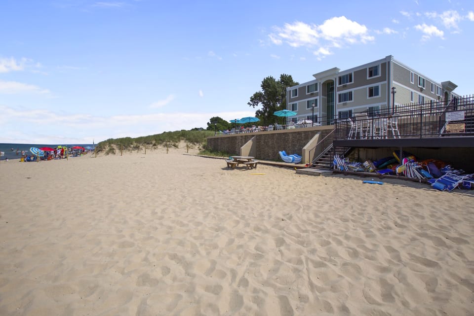 The complex is next to Packard Park and the natural dune area!  Love it!!