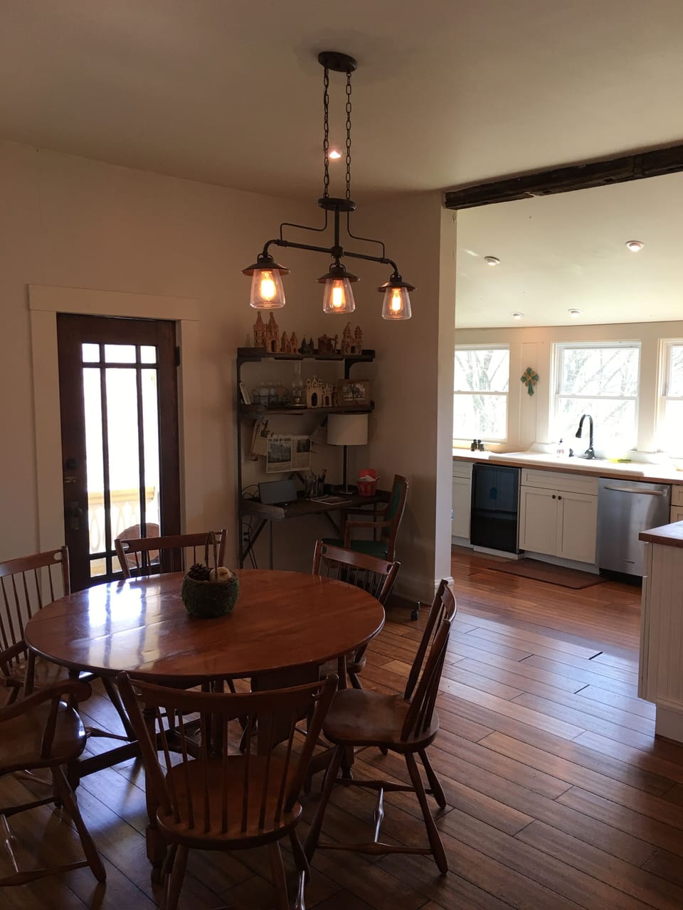 Open cheery kitchen is fully furnished 