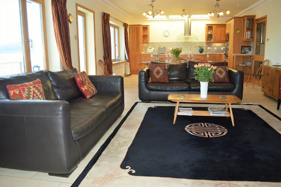 Looking back towards the kitchen