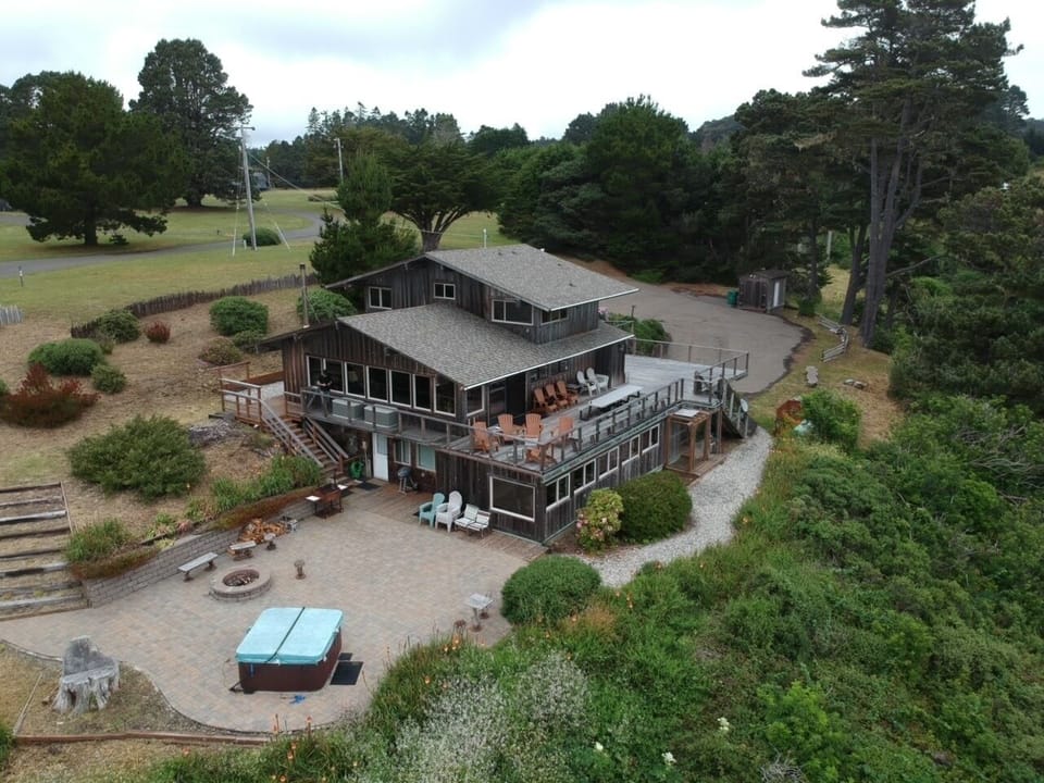 Drone photo taken by a guest.
