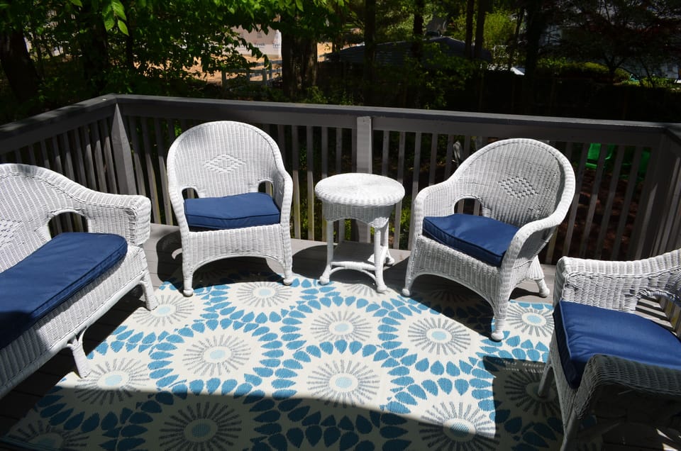 Deck Lounge