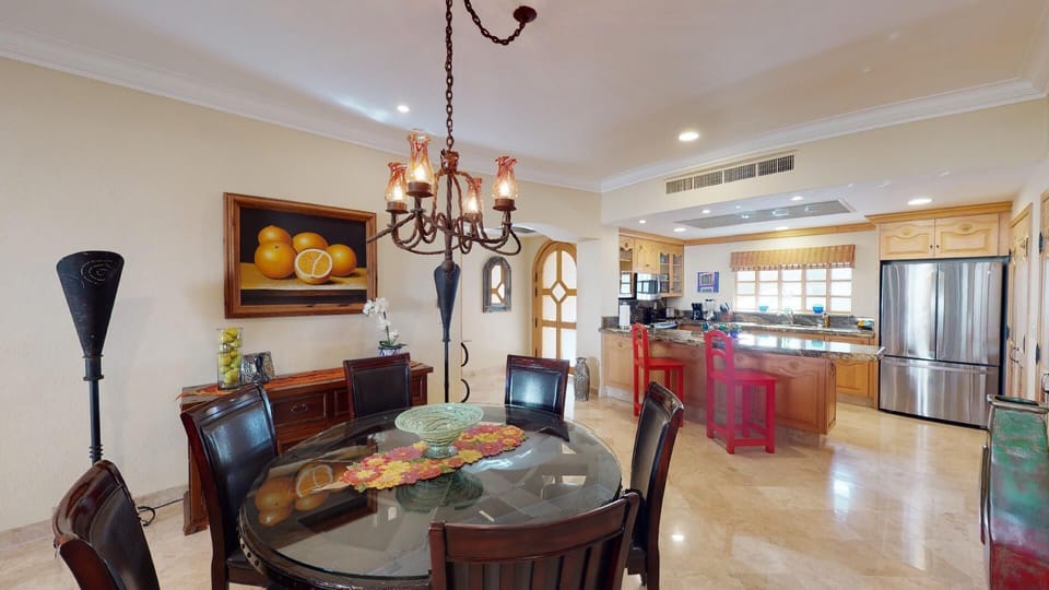 Kitchen, living space