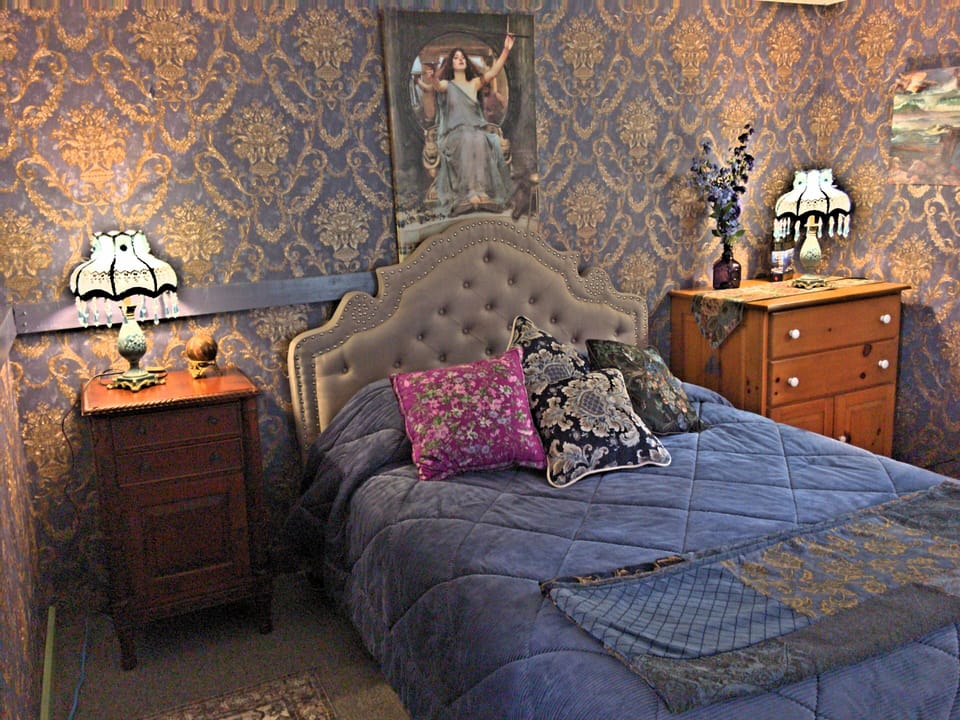 Master bedroom with Queen size bed