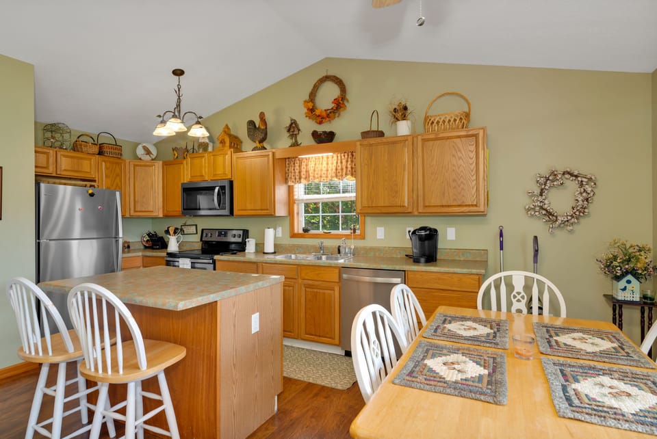Fully stocked kitchen with lots of counter space and plenty of seating. 