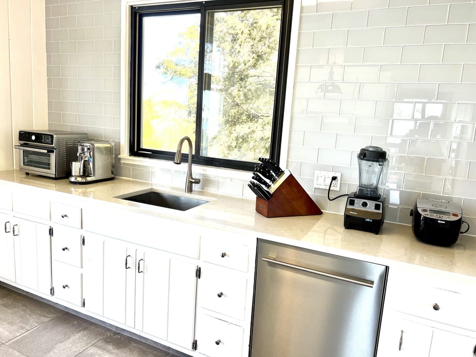 Chef’s kitchen