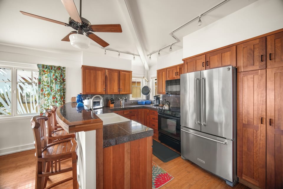 Fully stocked kitchen for dining in