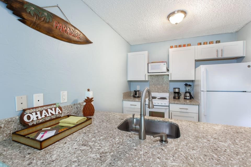 Full Kitchen