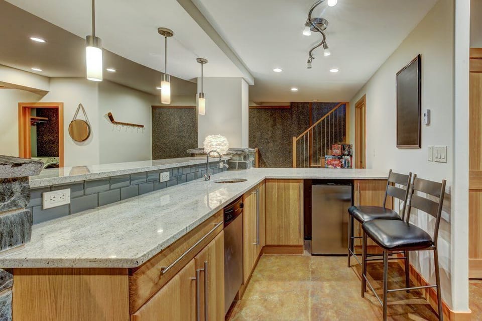 Rundle Vista managed Exclusively by Rockies Rentals