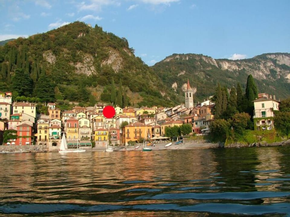 Apartment with breathtaking view over the lake, no car needed Apartment in Varenna