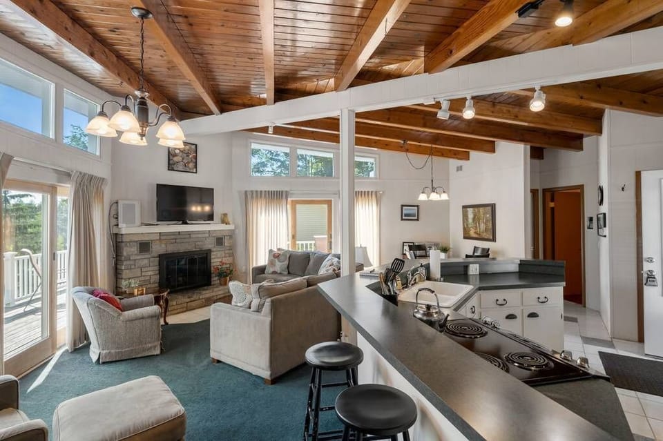 Open Concept Kitchen & Living Room