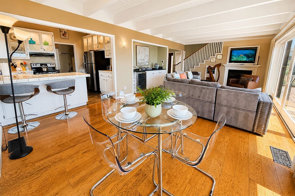 The open floor plan makes it super easy for - everyone to stay connected.