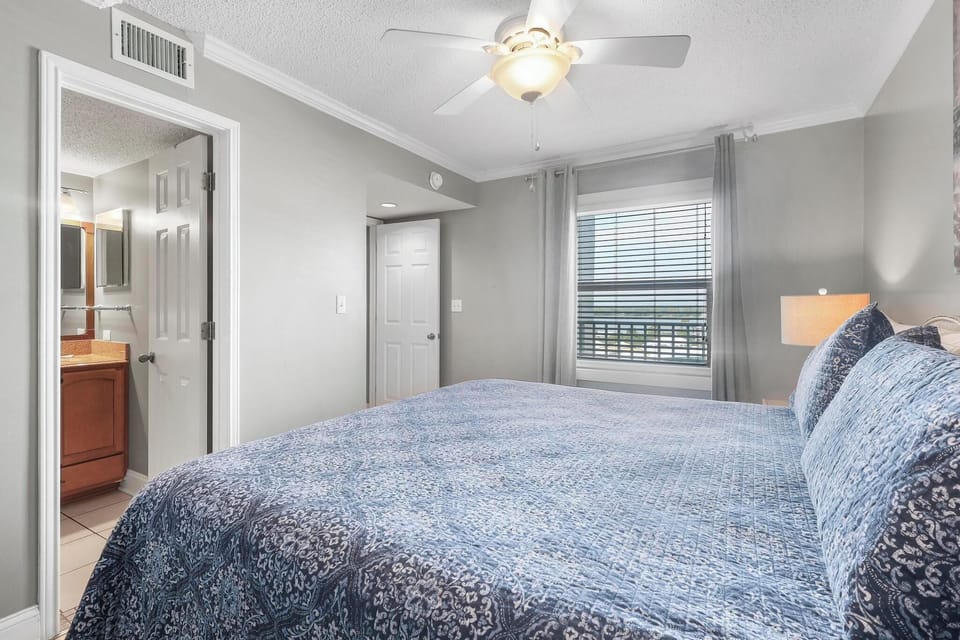 Bedroom 2 - Bedroom 2 features King bedding and a private bathroom.