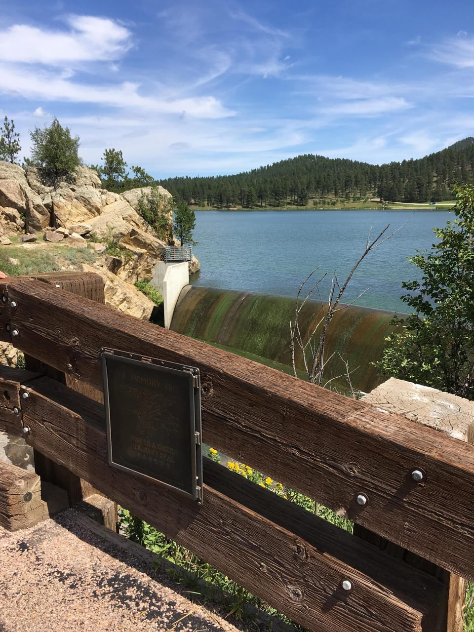 Stockade Lake is 10 minutes away