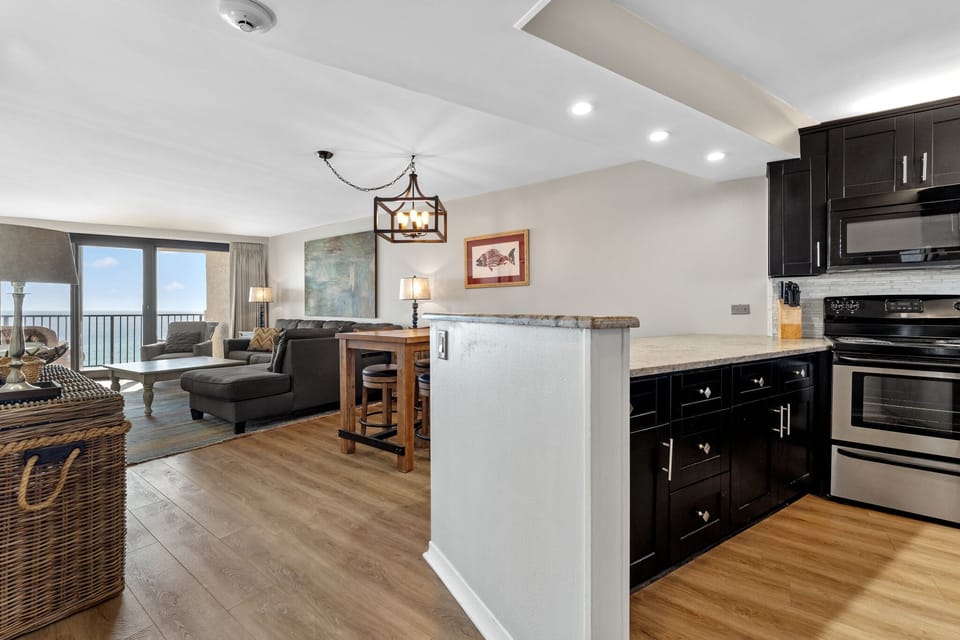 4094 Beachside One