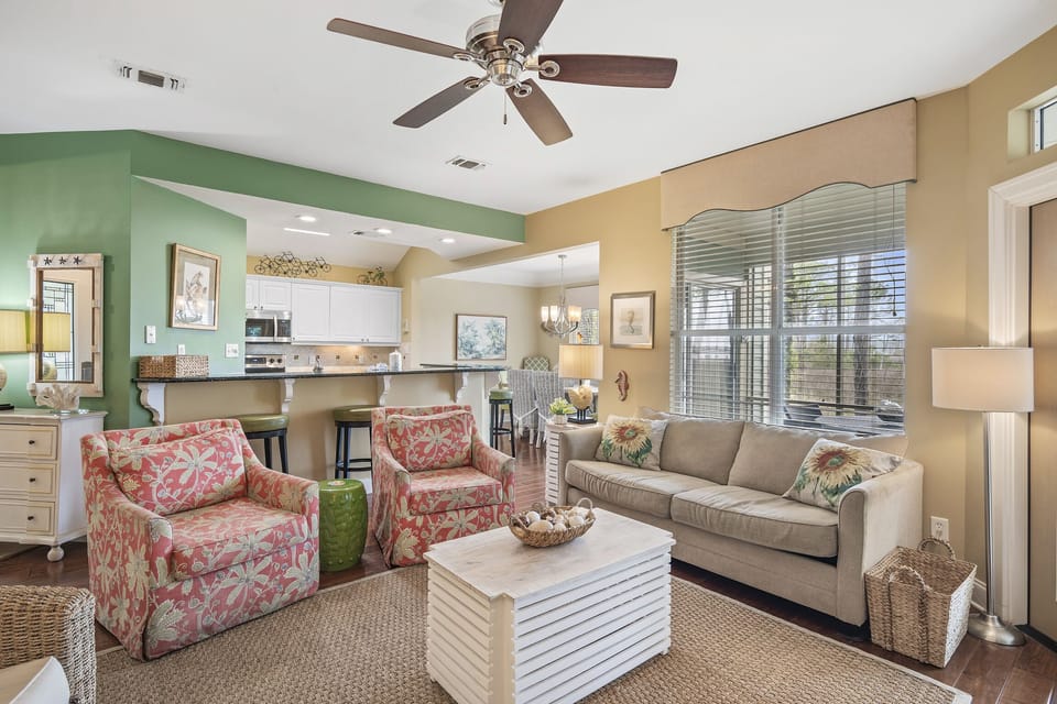 Open Concept Living, Dining & Kitchen