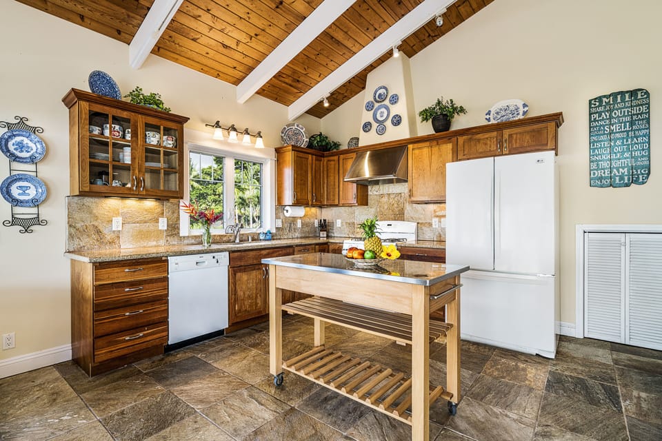 Fully Equipped Big Open Kitchen