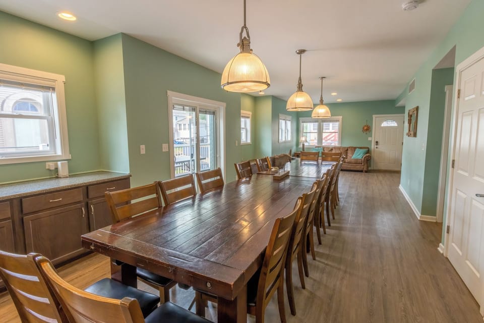 Main Level | Dining Room