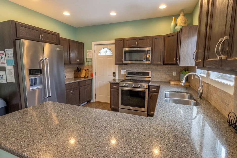 Main Level | Kitchen