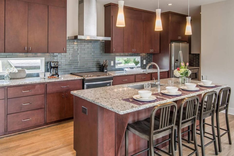 Amazing Kitchen with Gas Stove & Stone Counter tops