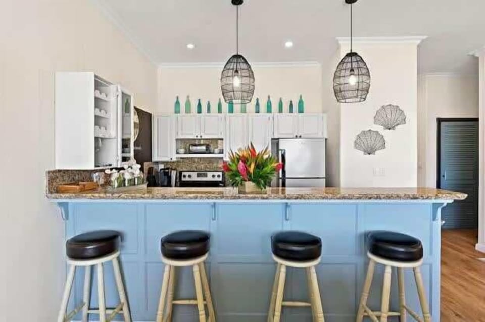 A kitchen with a view—perfect for cooking up vacation memories.