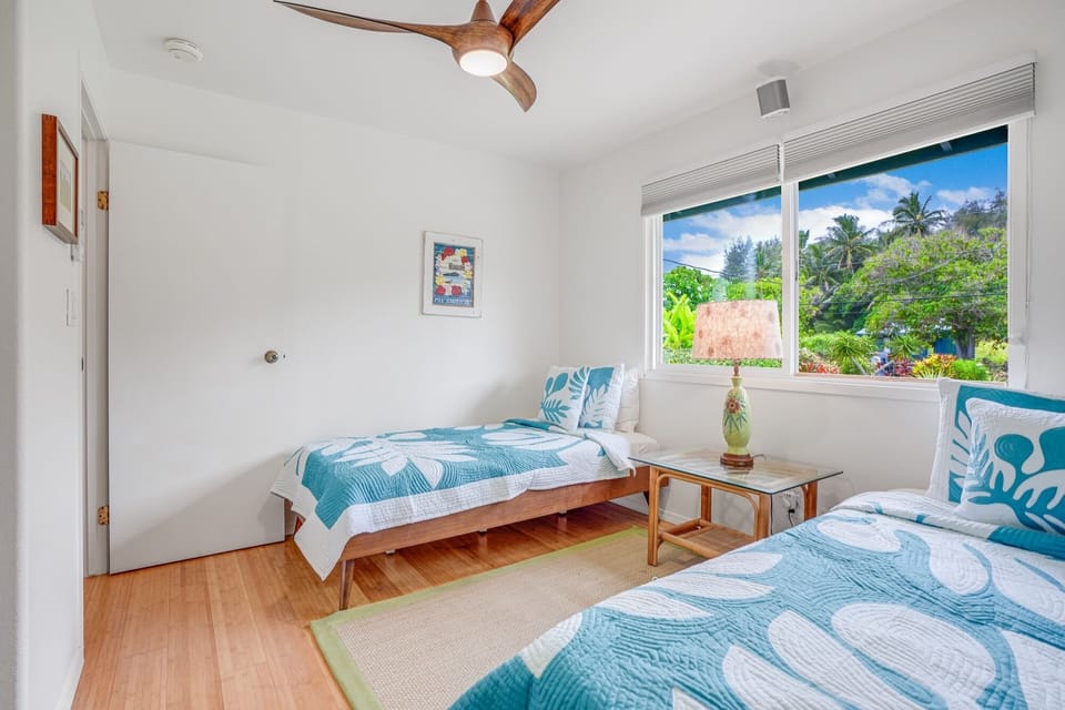 Twin Bedroom