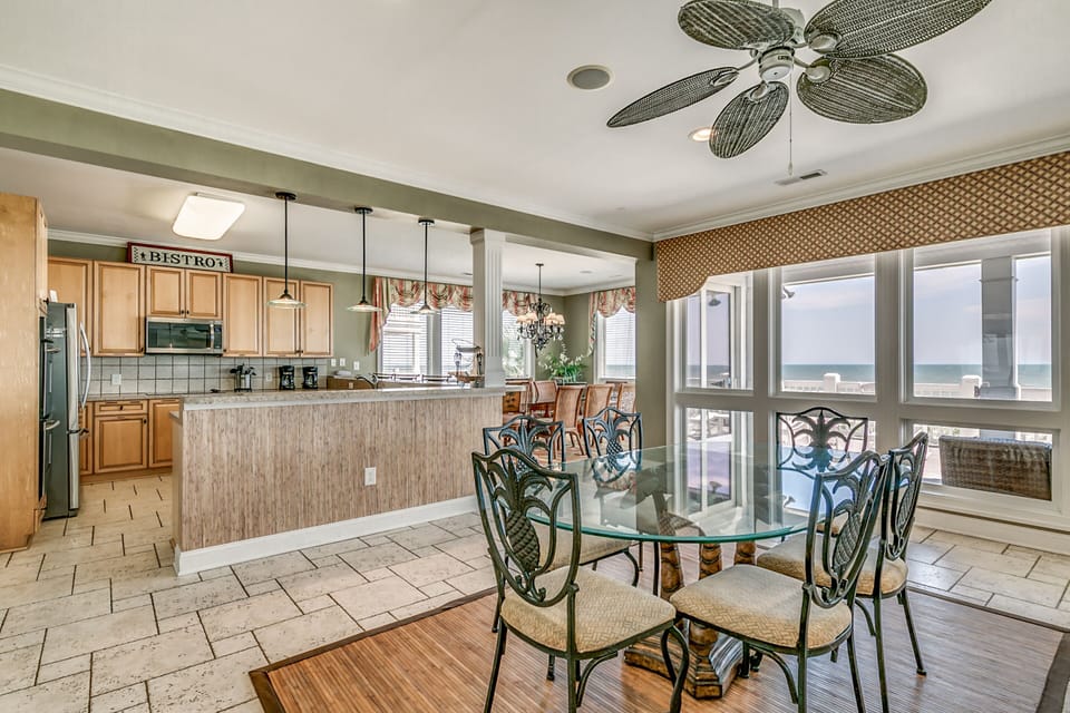 Breakfast nook