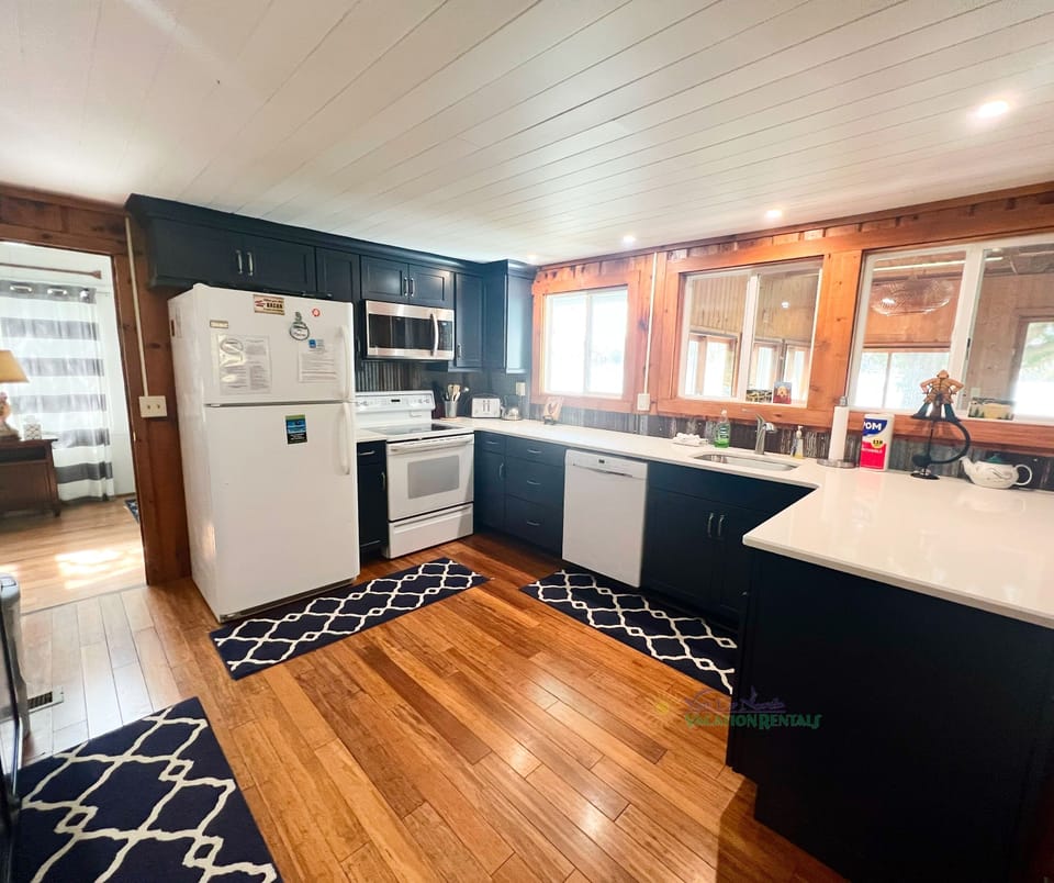 Kitchen - Kitchen