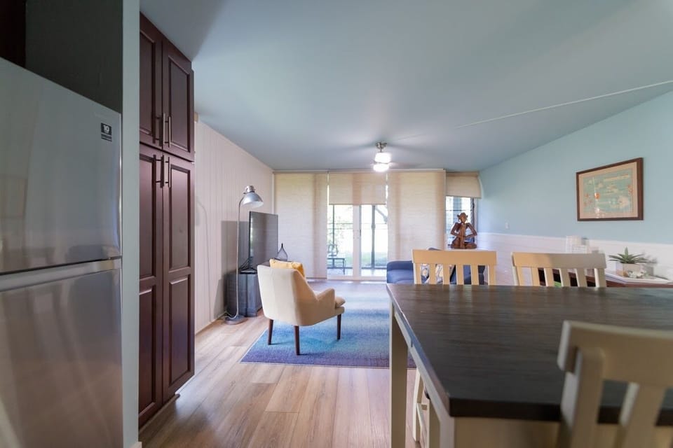 kitchen to living room