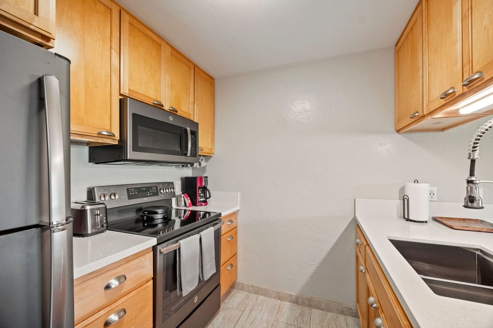 Fully stocked kitchen for dining in
