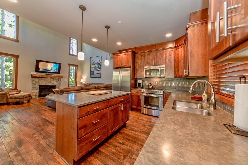 Suncadia Trail - All Seasons Vacation Rentals - Fully Stocked Chef's Kitchen