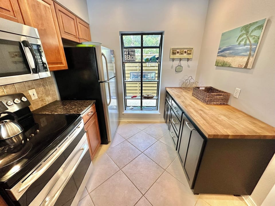 Fully stocked kitchen
