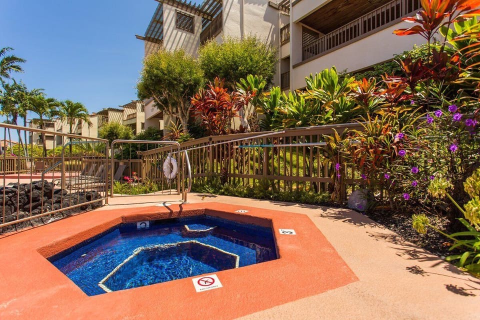 Hot Tub at Adult Pool