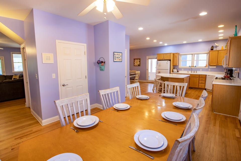 Main Level | Dining Room