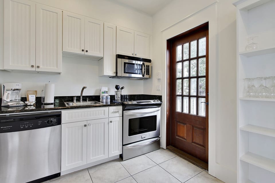 Kitchen Area with Full Size Appliances