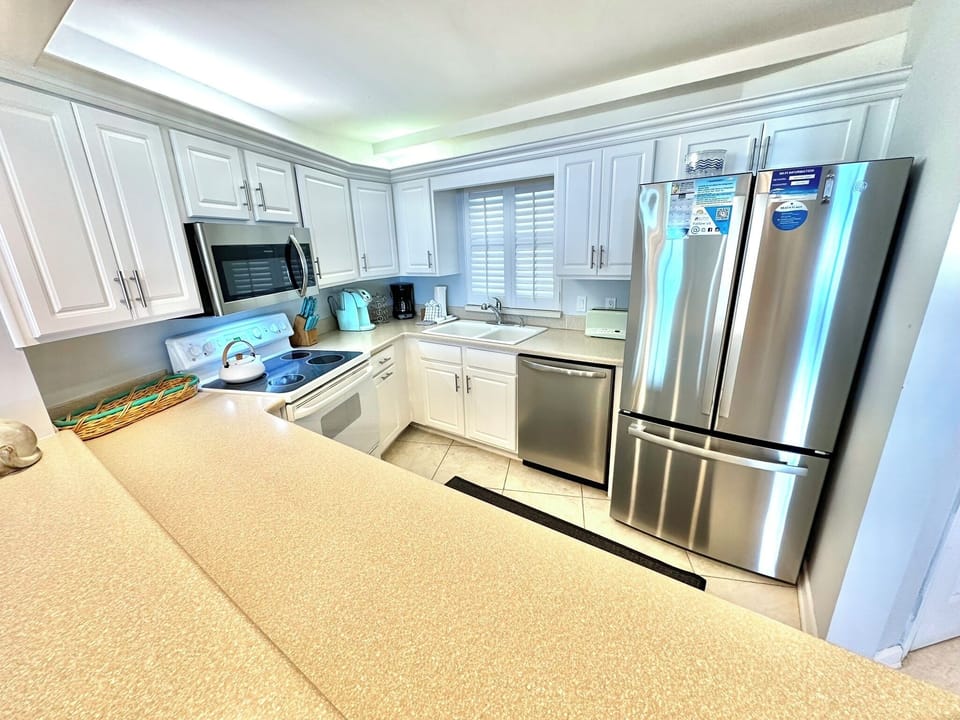 Fully stocked kitchen