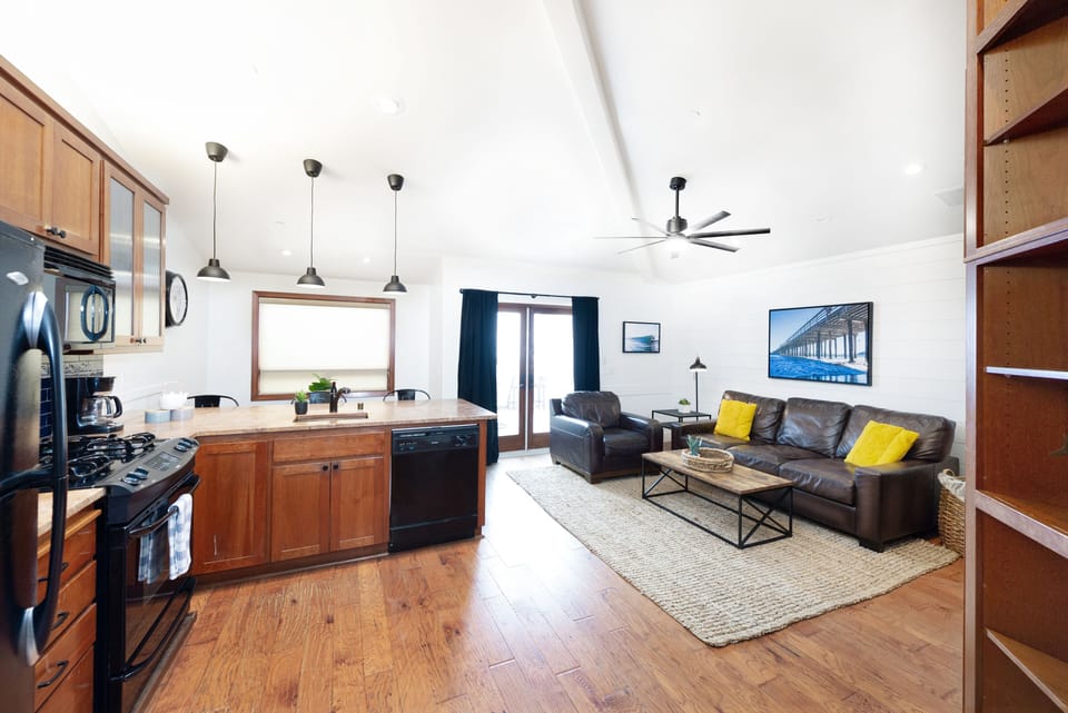 Great Room 358 Front Street Avila Beach Vacation Rental