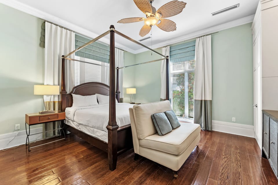 1st Floor Master Bedroom