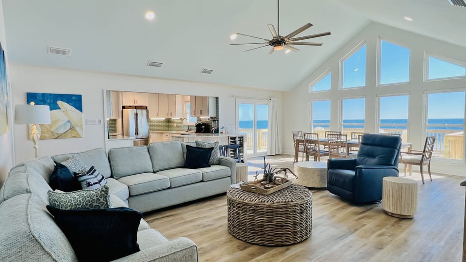 Living Room - Airy Living Room With the Remarkable View of the Gulf