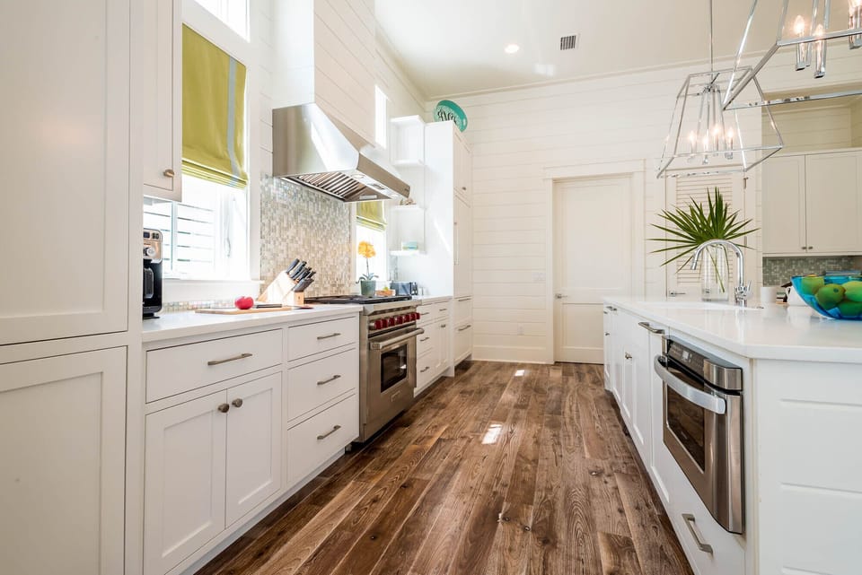 First Floor: Kitchen