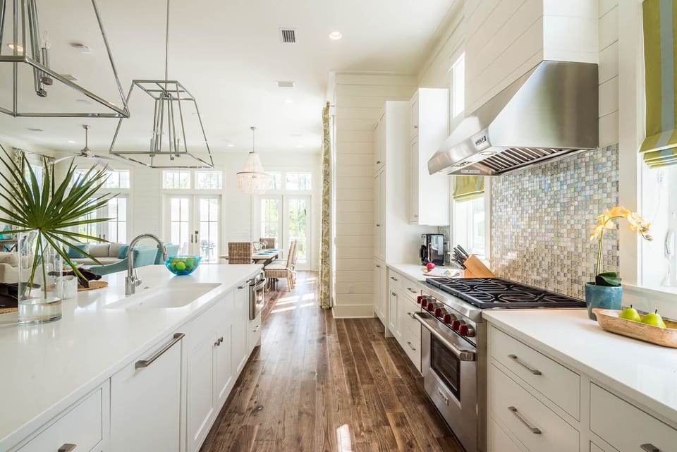 First Floor: Kitchen
