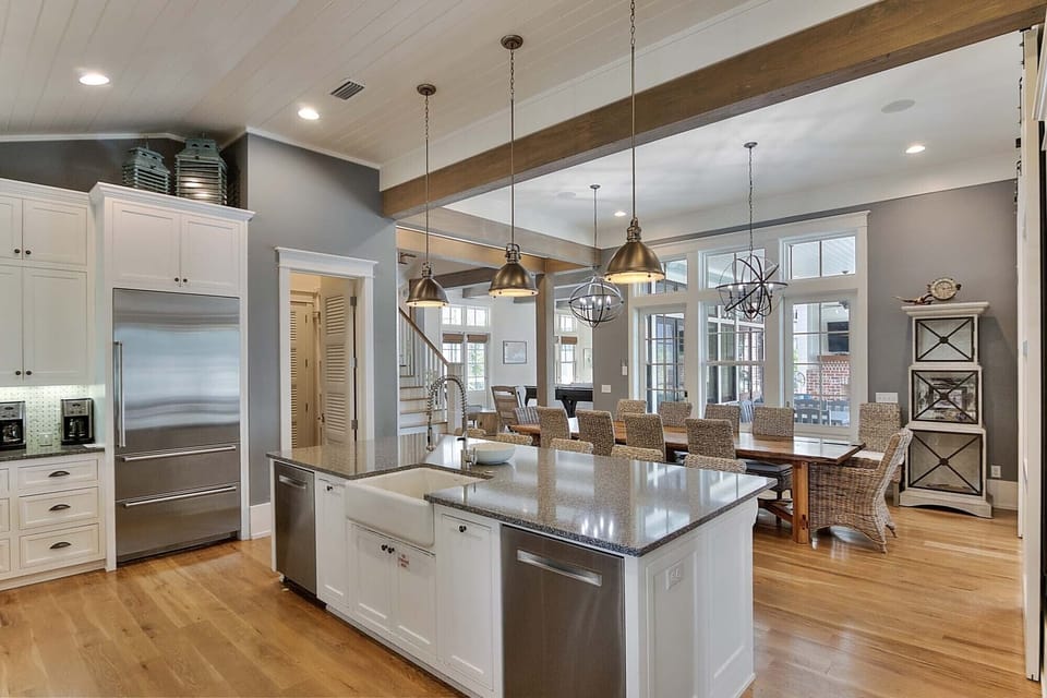 First Floor: Kitchen
