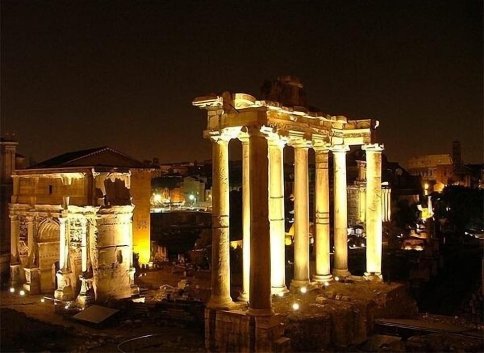 Roman Forum - Only 5 minutes walk from the apartment